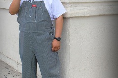 CLOTHING_SURPLUS_STORE_LA0123453480