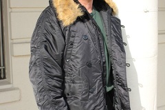 CLOTHING_SURPLUS_STORE_LA01R4547869